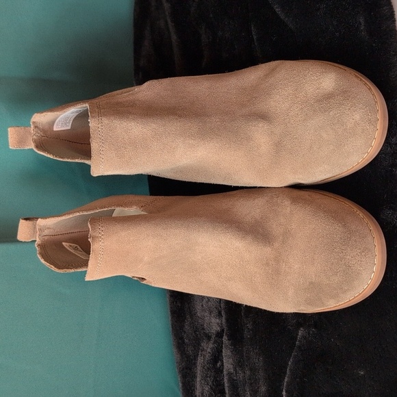 Toms Kallie Wedge Boot. 11. EUC - Picture 5 of 11